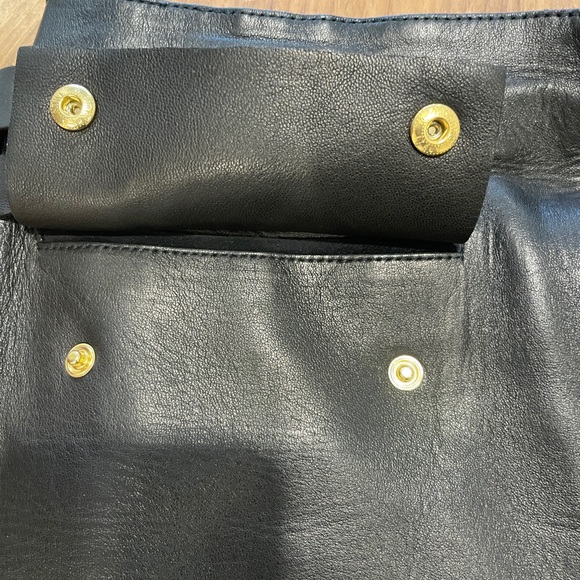 Gucci leather skirt from Tom Ford collection. Black cut edge with suede details. - Picture 4 of 8